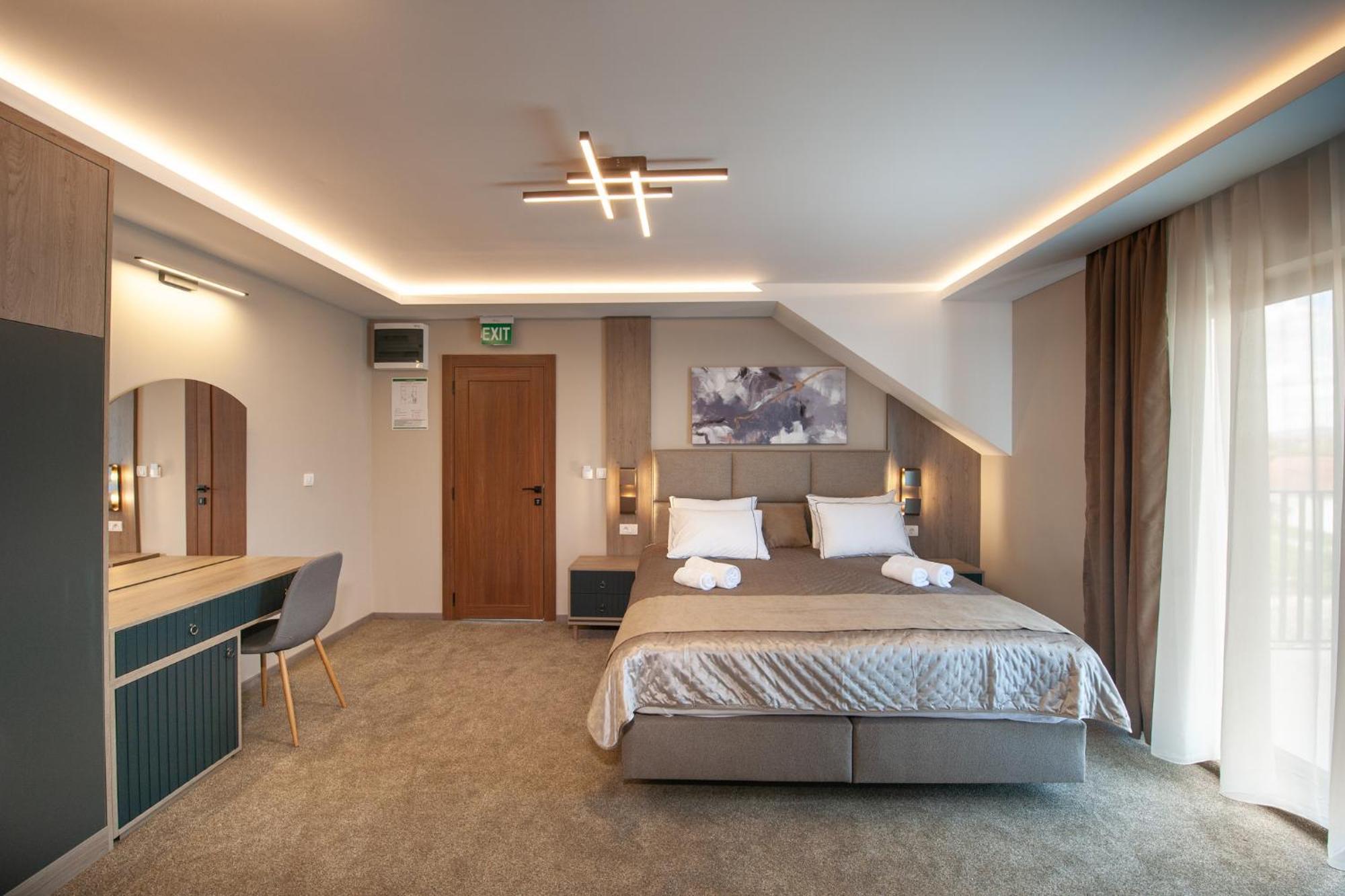 Hotel Kralj Kraljevo Pokoj fotografie