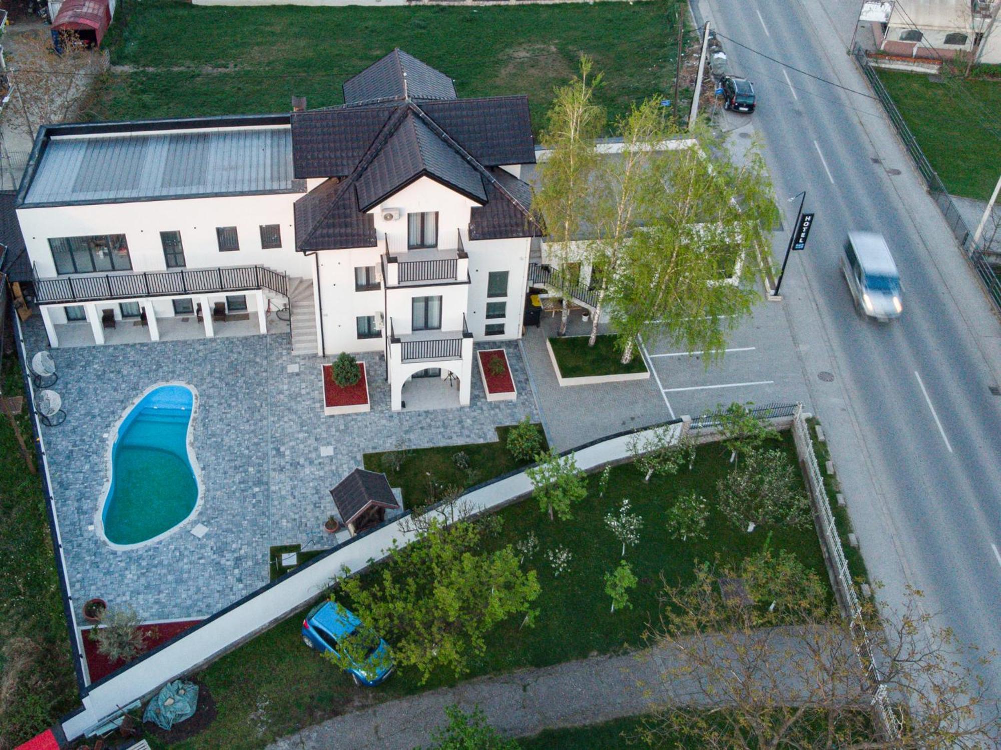 Hotel Kralj Kraljevo Exteriér fotografie