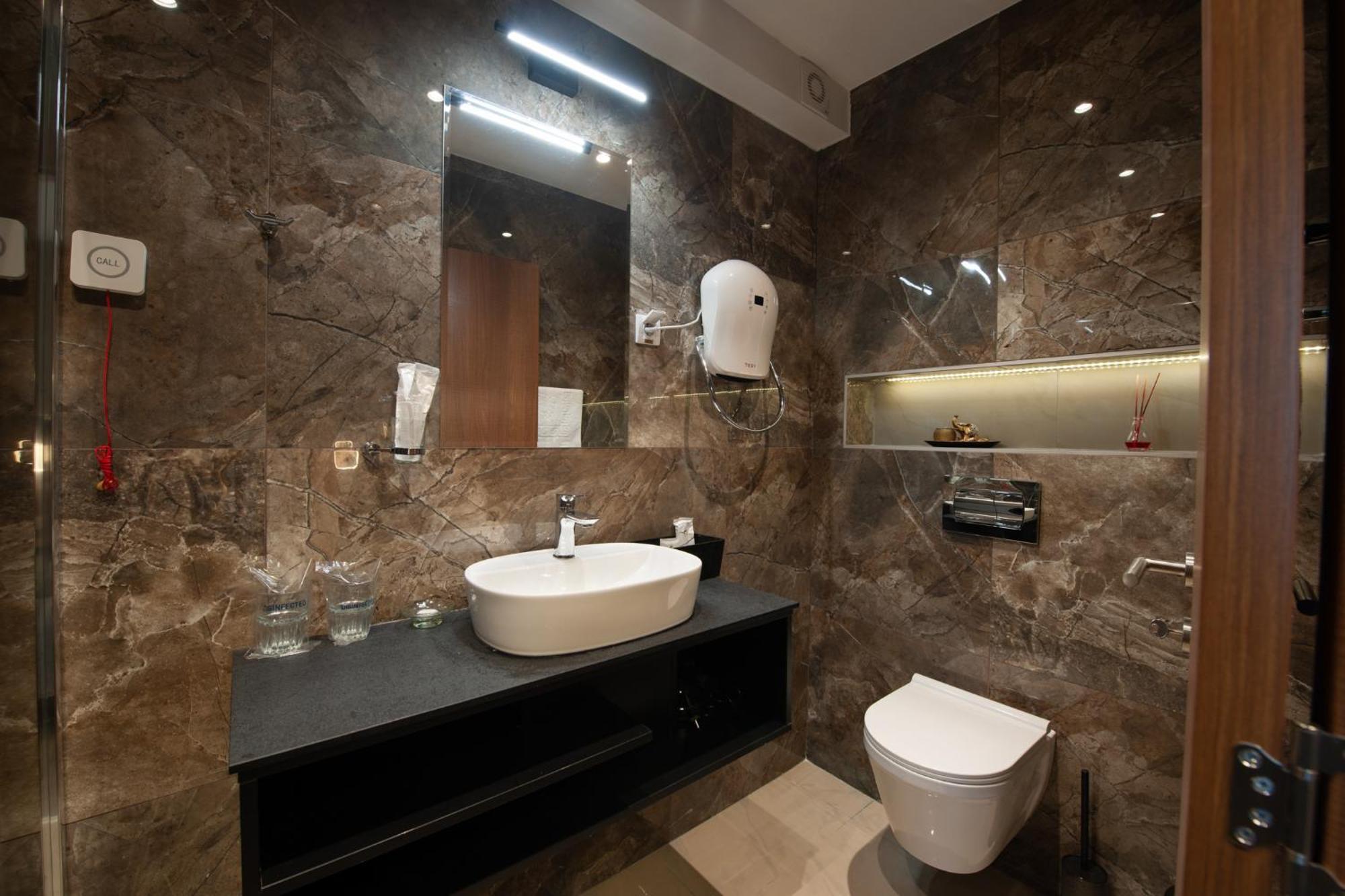 Hotel Kralj Kraljevo Exteriér fotografie